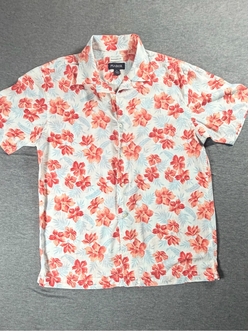 Jos A Bank Men’s Hawaiian Floral Shirt Medium